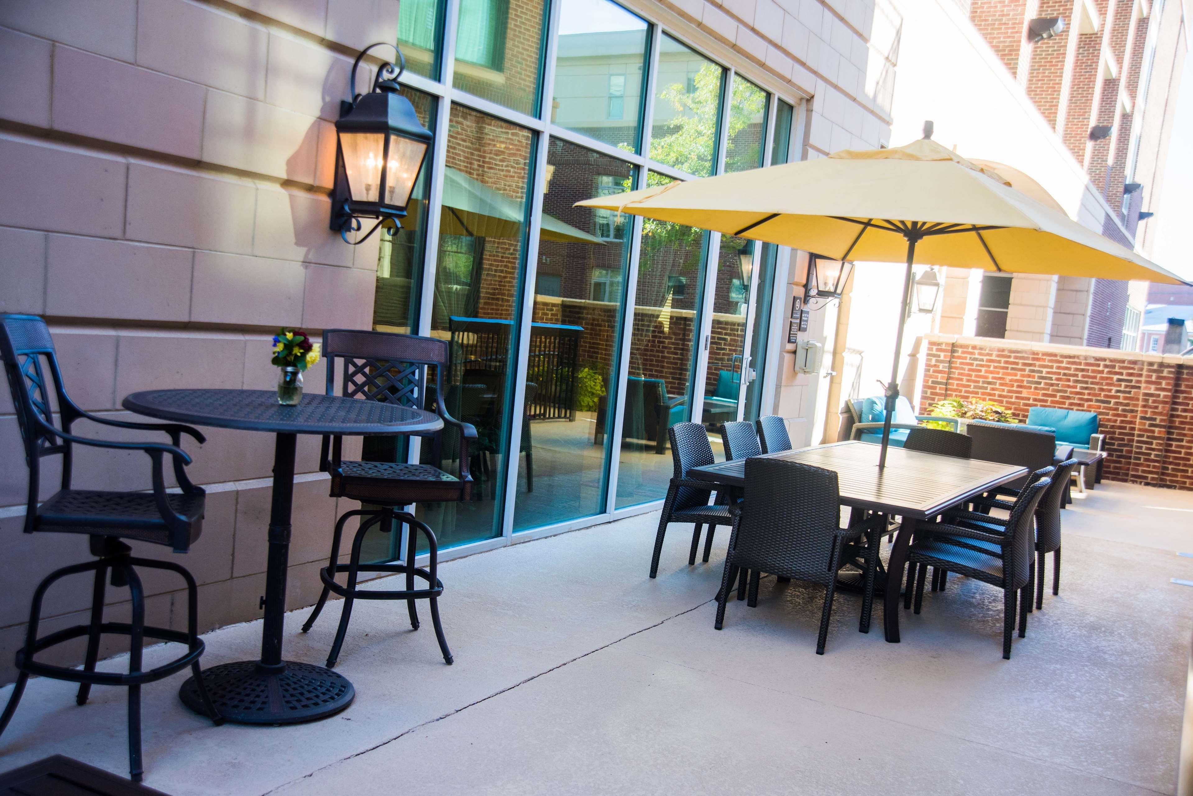 Hampton Inn & Suites Greenville-Downtown-Riverplace Exterior photo