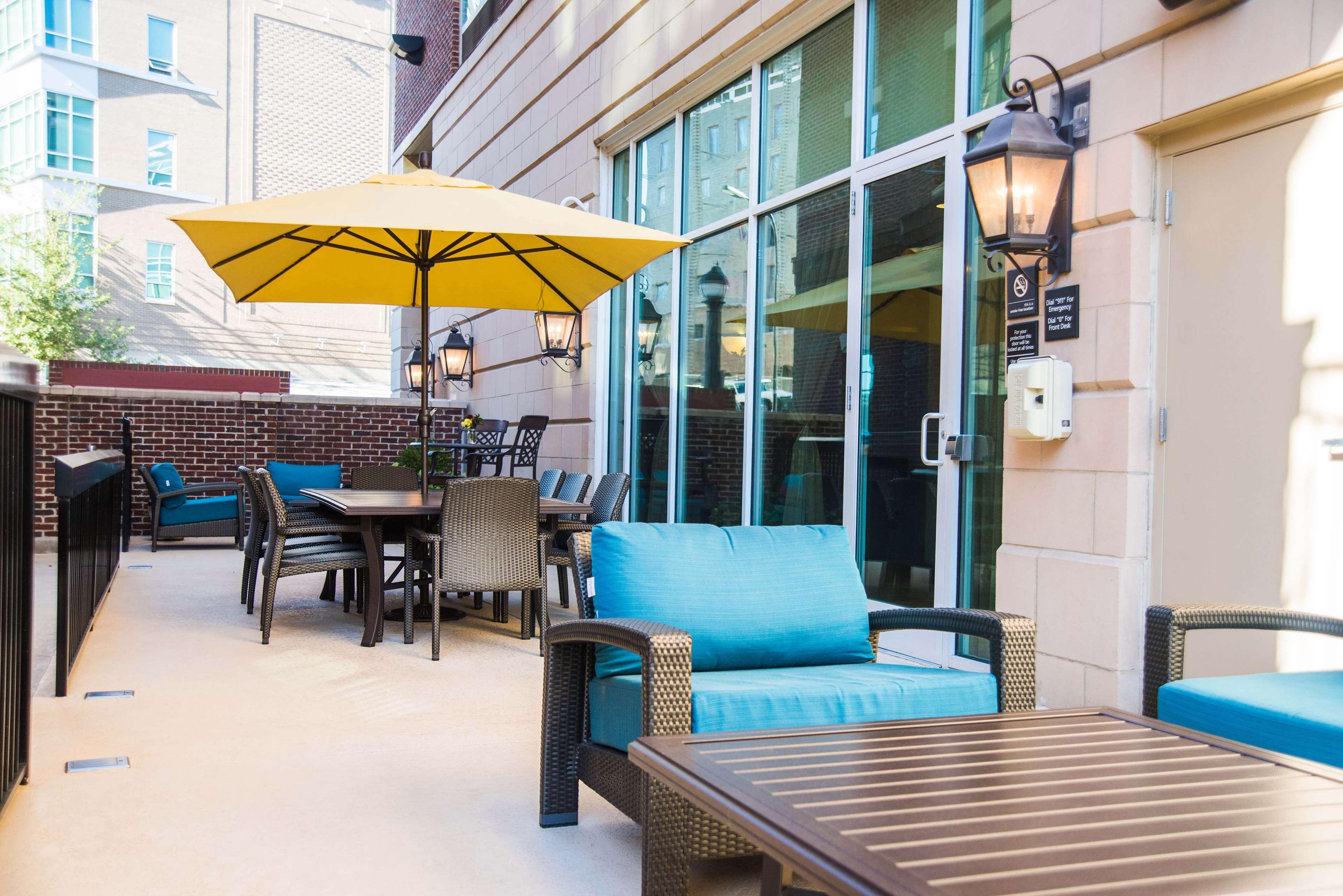 Hampton Inn & Suites Greenville-Downtown-Riverplace Exterior photo
